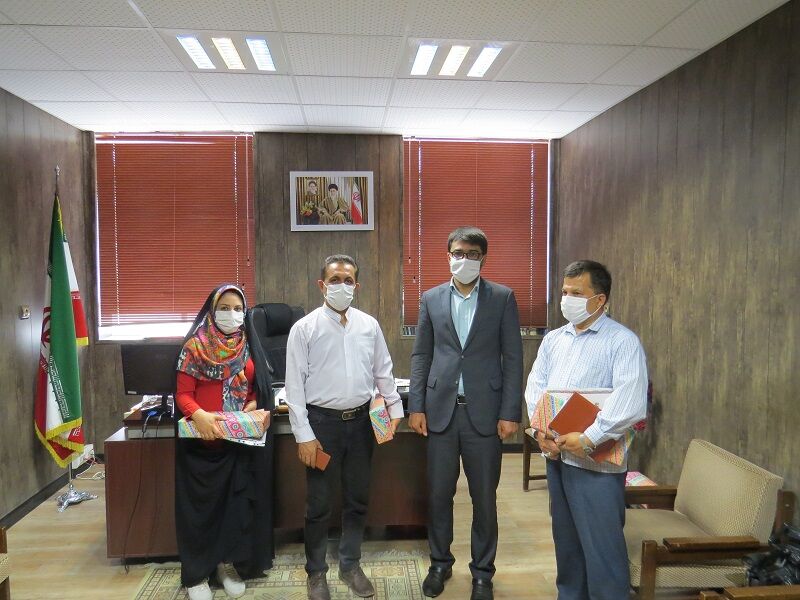 آیین تجلیل از خبرنگاران فعال ابرکوه برگزار شد