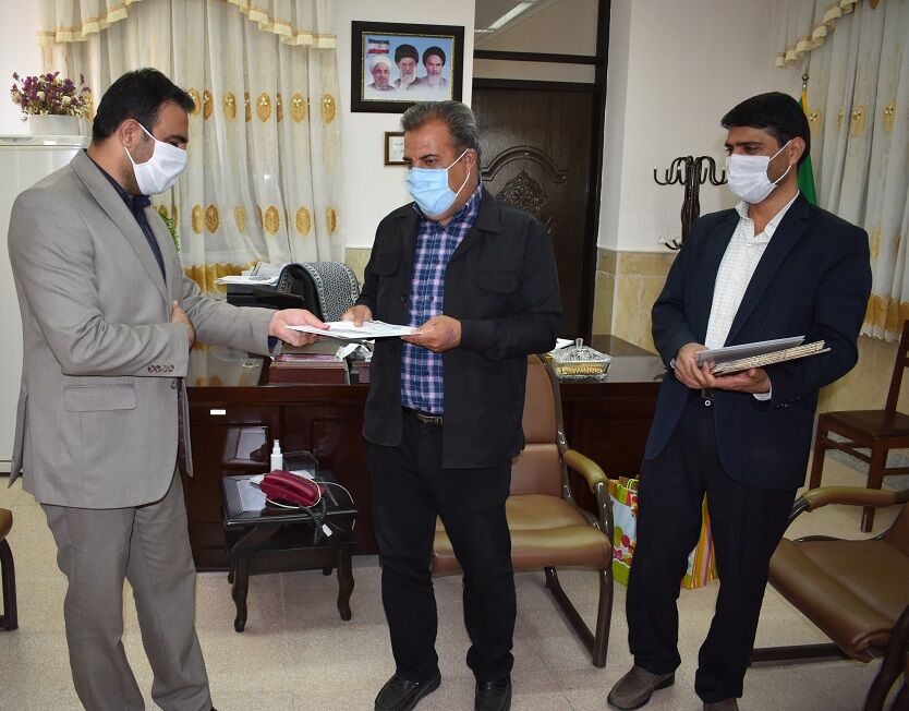 خبرنگاران فعال شهرستان بهاباد تجلیل شدند