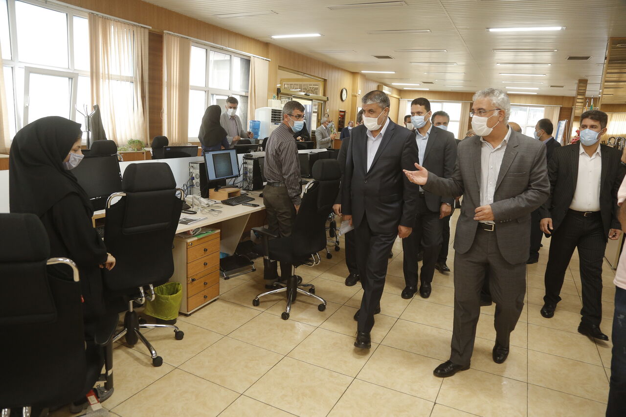 وزیر راه و شهرسازی از خبرگزاری ایرنا بازدید کرد