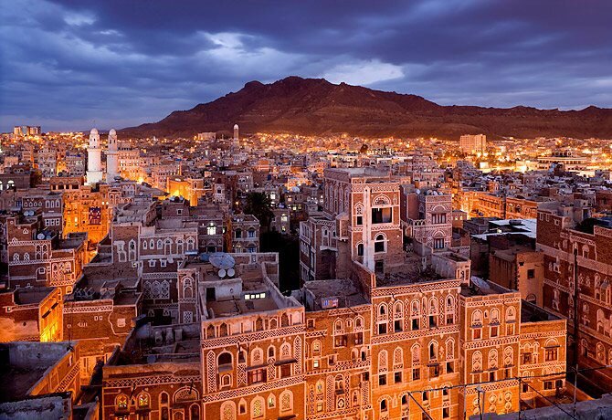 زخم جنگ سعودی بر شهر تاریخی صنعا 5