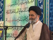 خطیب جمعه خمین: دشمنان ثبات اقتصادی نظام را هدف قرار داده‌اند