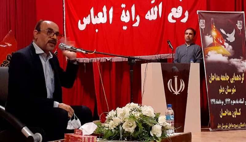 شاعر آئینی بوشهر: روضه خوانی به قصد اشک گیری از مخاطب تهدید است