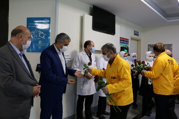 تجلیل آزادگان از کادر درمانی شهرستان ورامین