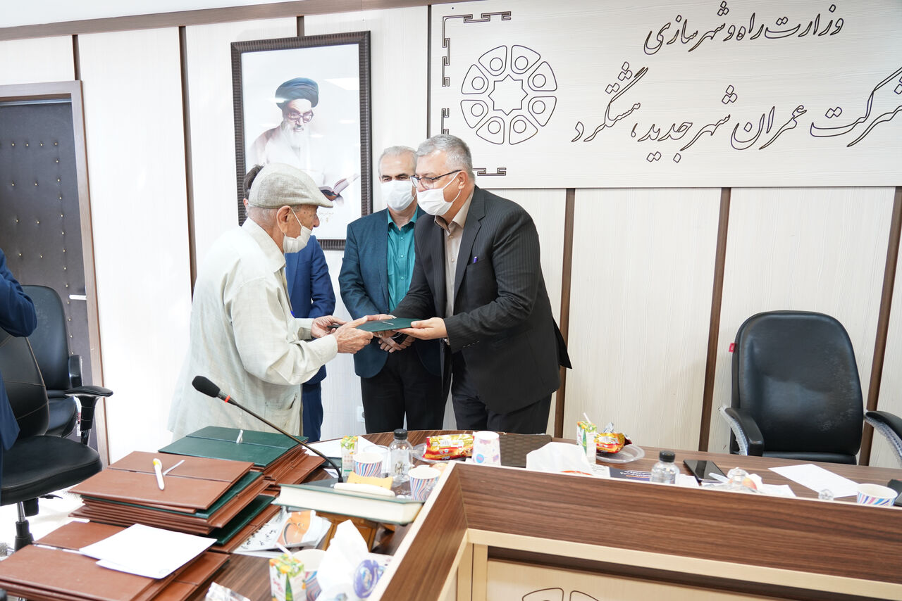 بیمارستان نیمه کاره شهرجدید هشتگرد تعیین تکلیف می شود