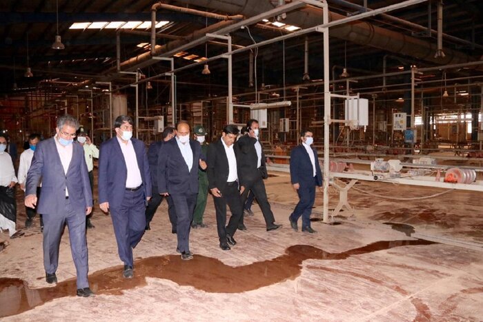 یک واحد تولید خاک گرانول در ابرکوه به بهره‌برداری رسید 2