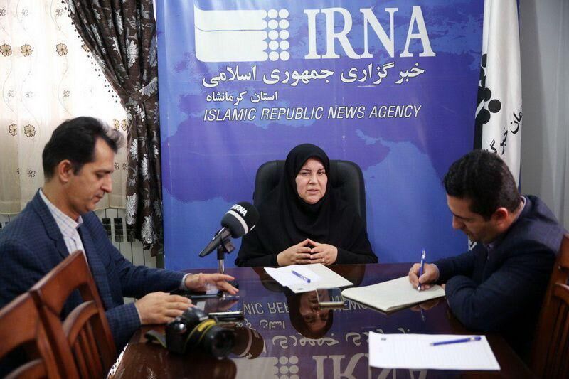 Iranerin gewinnt den ersten Preis beim japanischen Malwettbewerb Iranerin gewinnt den ersten Preis beim japanischen Malwettbewerb