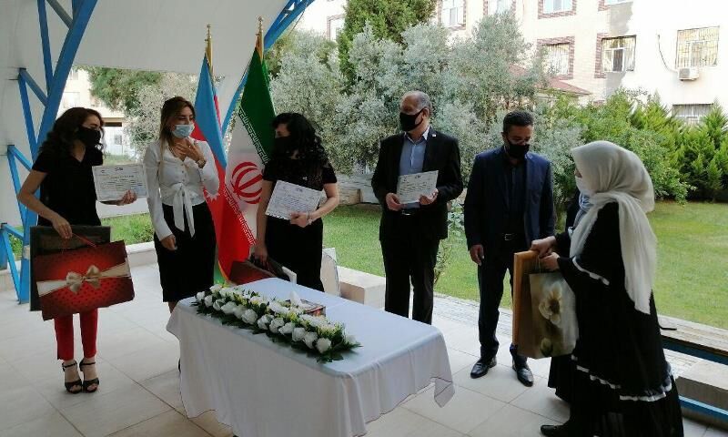 مراسم تقدیر از جهادگران مبارزه با کرونا در باکو برگزار شد