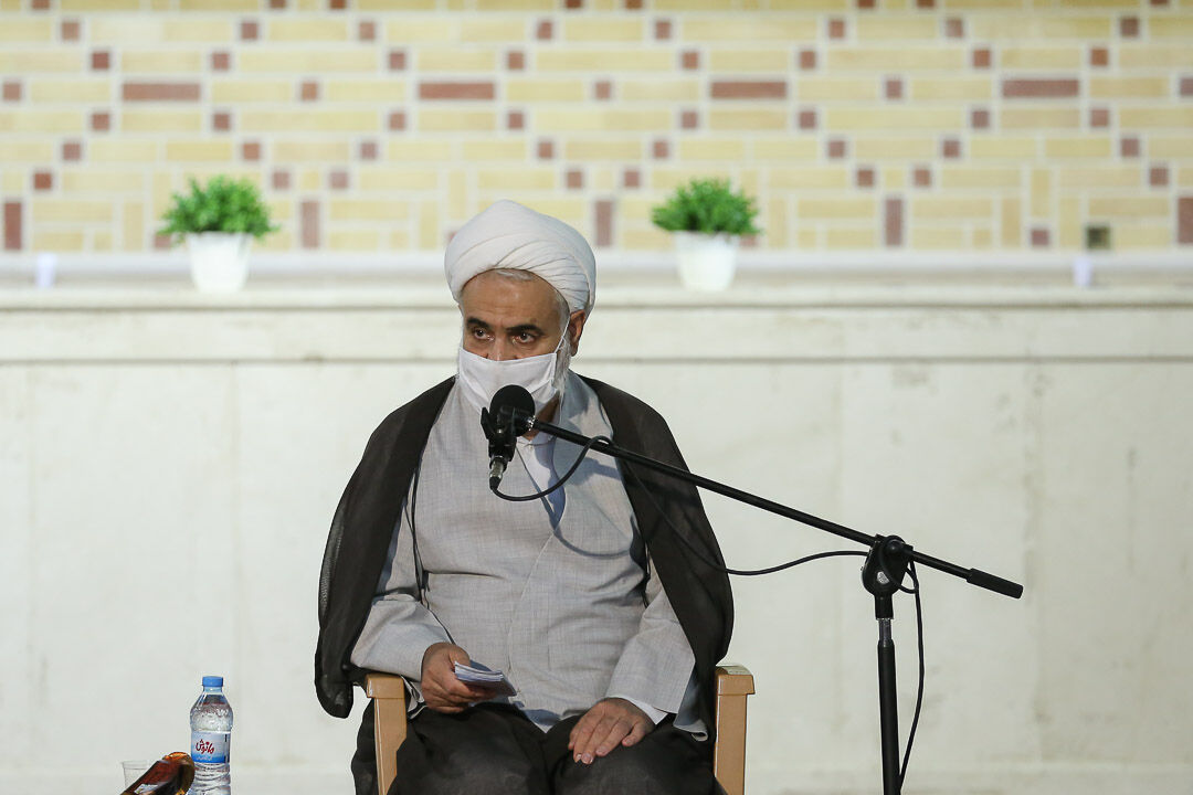 نماینده ولی فقیه در قزوین: امروزه نهی از منکر، مبارزه با مفسدان بین المللی است