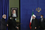 روحانی از خانواده‌های سه شهید حوزه سلامت کشور قدردانی کرد