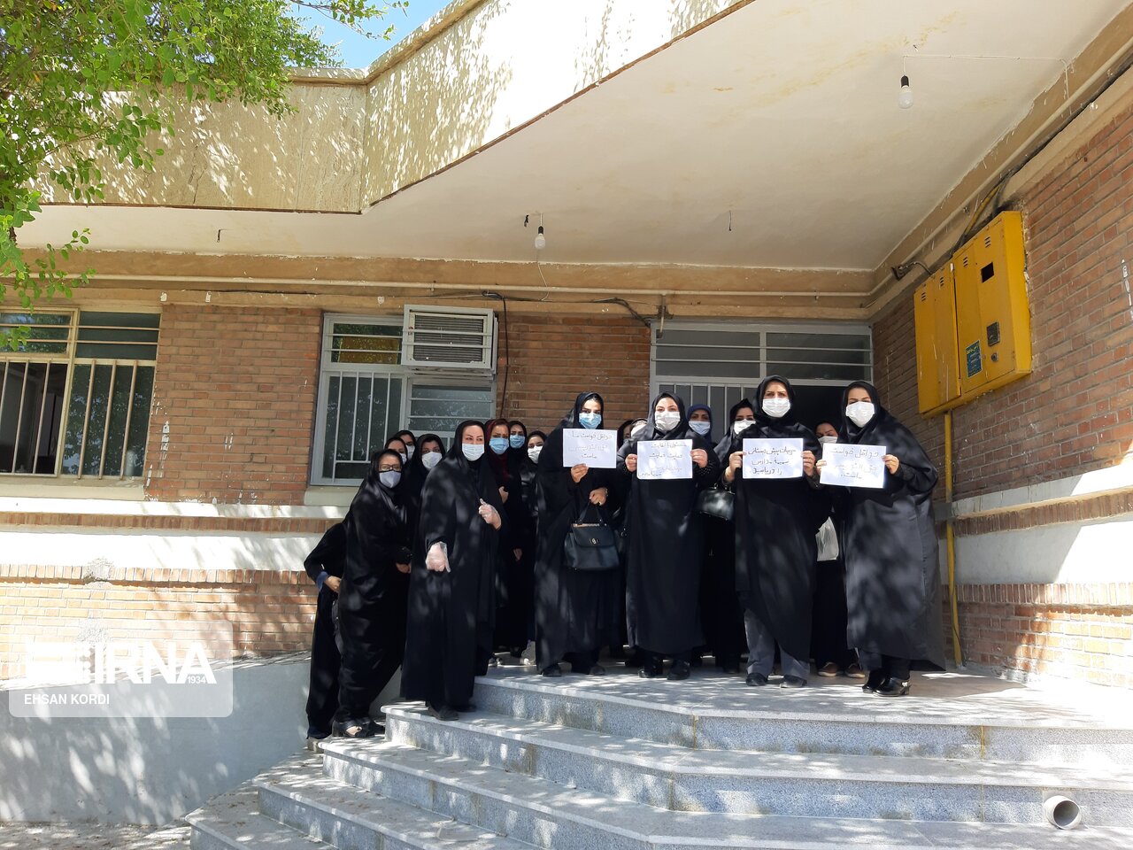 مربیان پیش دبستانی دزفول خواستار جذب در آموزش و پرورش شدند