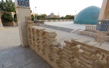 آرامگاه قیصر امین پور