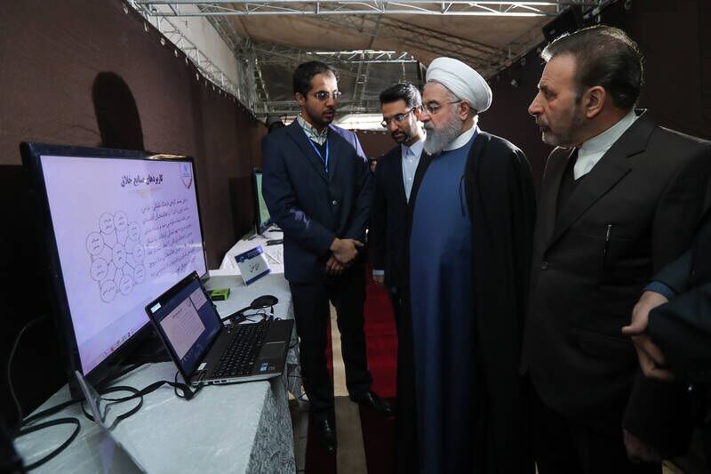 رویکرد هفت‌ساله دولت روحانی به شبکه‌های اجتماعی: حمایت از توسعه و مخالفت با رهاسازی