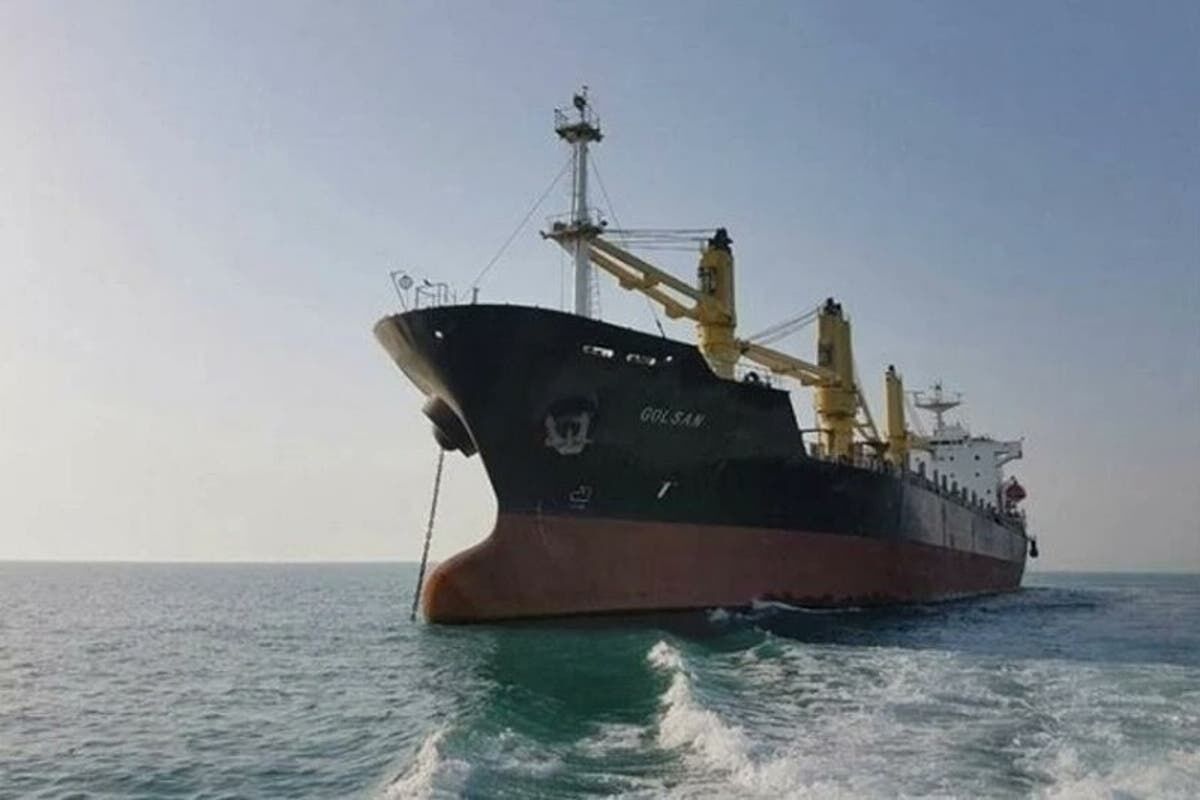 رویترز: یک کشتی با پرچم ایران محموله آلومینا در ونزوئلا بارگیری کرد