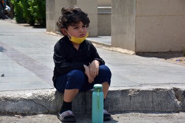 اقامه نماز ظهر عاشورا در اهواز