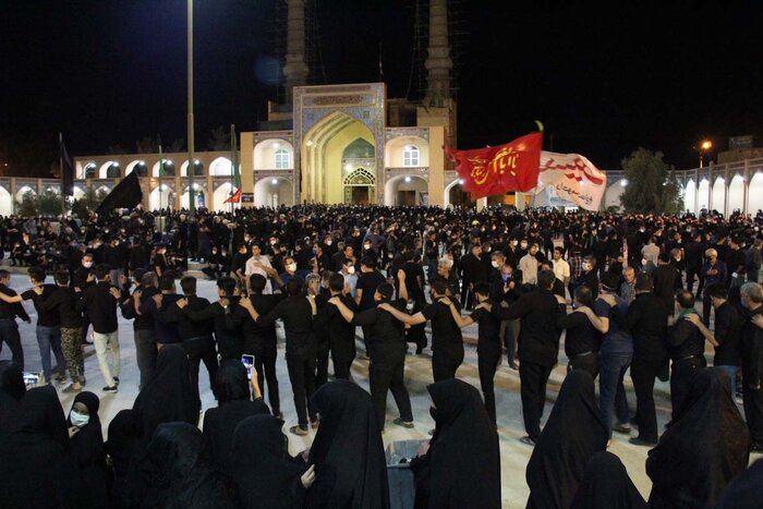 محرم در حسینیه ایران؛ "از بهرشهید تا نخل برداری"