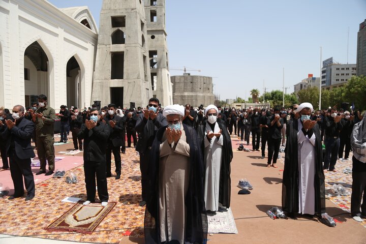 برگزاری نماز ظهر عاشورای حسینی دربندرعباس