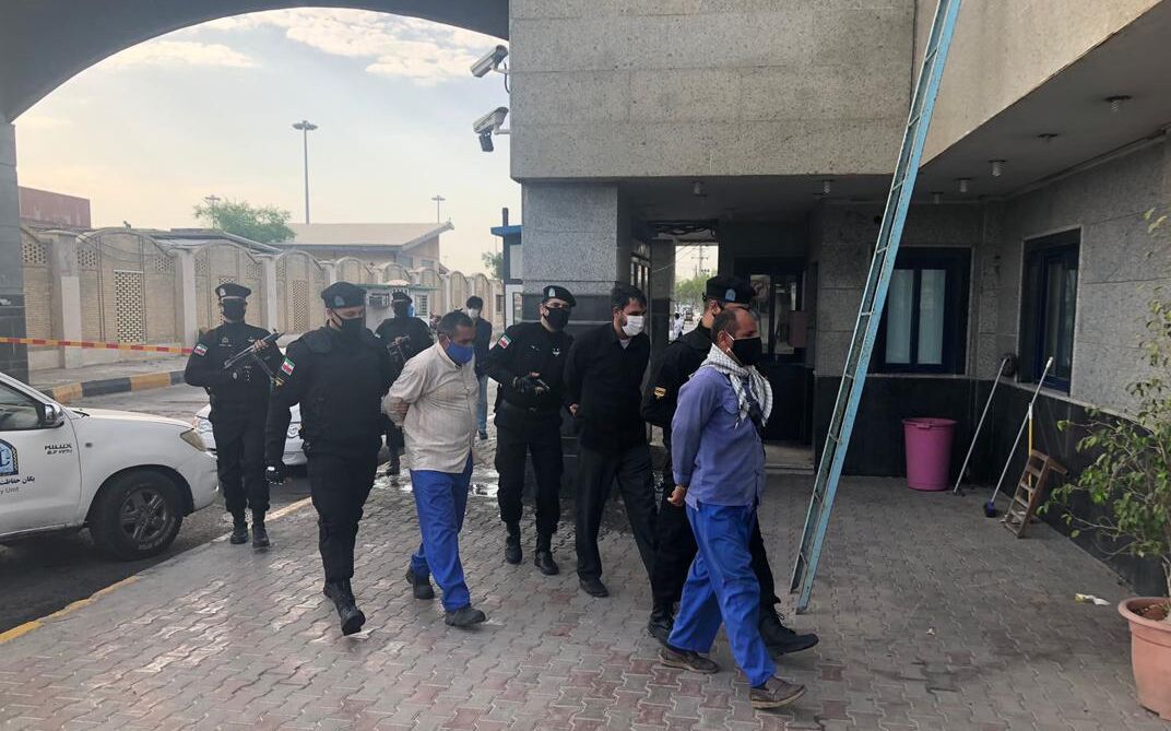 مانور مقابله با خرابکاری در بندر بوشهر برگزار شد
