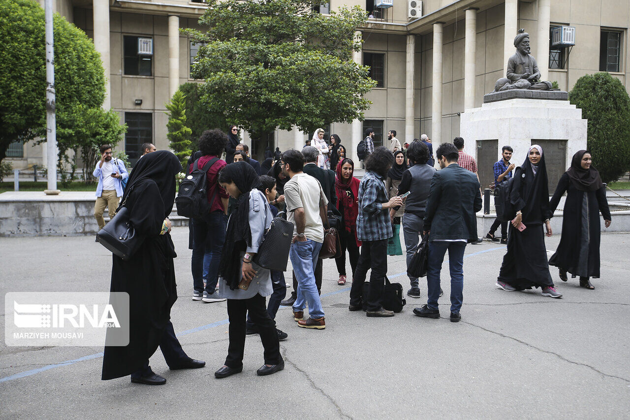 بخشودگی بدهی و سنوات تحصیل برای دانشجویان دانشگاه پیام نور کرمان 