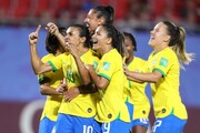 فدراسیون فوتبال برزیل حقوق و پاداش برابری به زنان و مردان می‌دهد