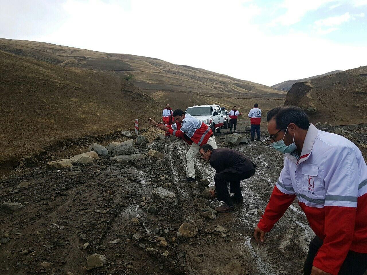 امدادرسانی هلال احمر به آسیب‌دیدگان از سیلاب در ۳ روستای استان اردبیل 