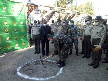  کلنگ‌ نمایشگاه چند منظوره دفاع مقدس بر زمین زده شد