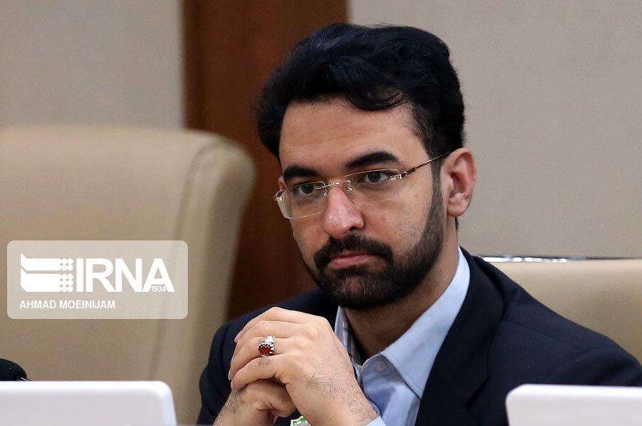 وزير الاتصالات الايراني ينفي حجب تطبيق “كلوب هاوس”