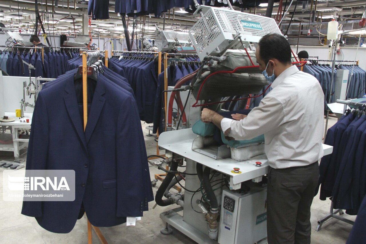 خلاقیت در حوزه تولید پوشاک با تلفیق علم و تجربه