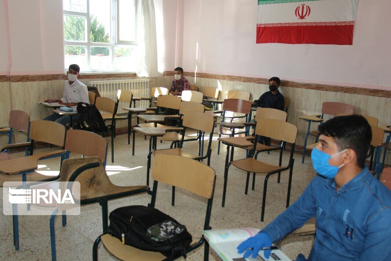 کرونا شهریه مدارس شاهد بجنورد را 25 درصد کاهش داد