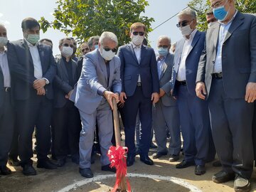 کلنگ احداث دو هزار واحد مسکن محرومان در گیلان به زمین زده شد