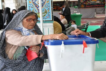 فرماندار: ۷۰ رابط سلامت بر انتخابات سمیرم نظارت دارند