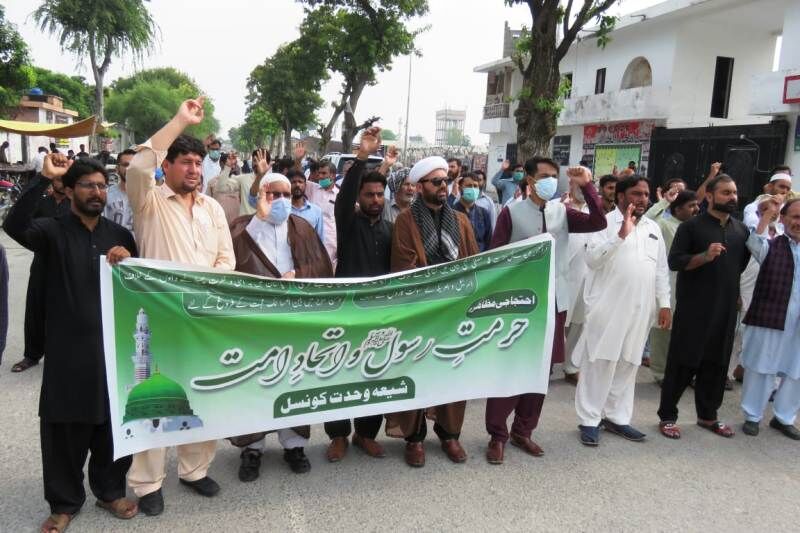 نمازگزاران پاکستانی خواستار حرکت جهانی علیه اسلام‌هراسی شدند