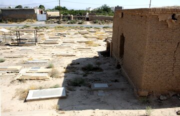 قبرستان قديمي سنادره سمنان