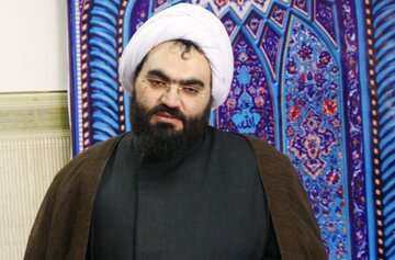 امام جمعه نورآباد: توهین به پیامبر(ص) در راستای پروژه اسلام هراسی است