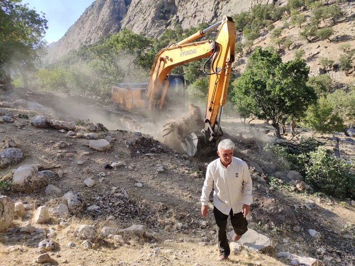 احداث جاده عشایری در بخش دیشموک احداث جاده عشایری در بخش دیشموک