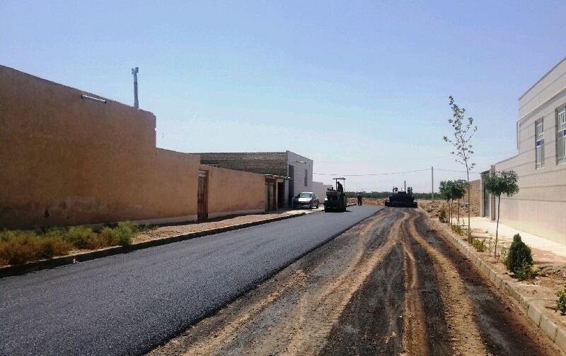 بیش از ۱۹۴ هزار مترمربع معابر روستایی رازوجرگلان آسفالت شد