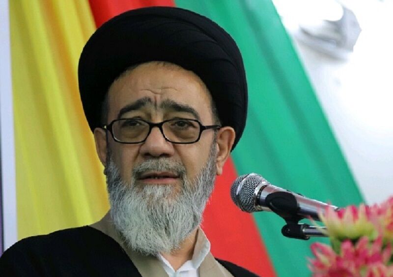 امام جمعه تبریز: افزایش بصیرت موجب کاهش انحرافات می‌شود
