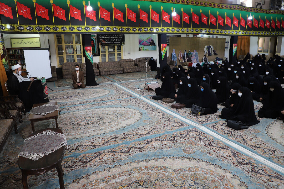 امام جمعه زاهدان: امام حسین(ع) یک الگوی بینالمللی است امام جمعه زاهدان: امام حسین(ع) یک الگوی بینالمللی است