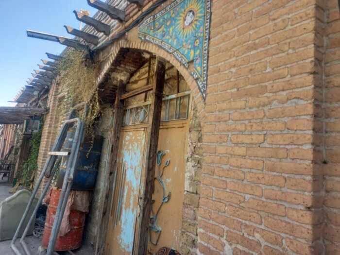 سرای وزیر قزوین، بنای باشکوهی که رو به زوال می‌رود 2