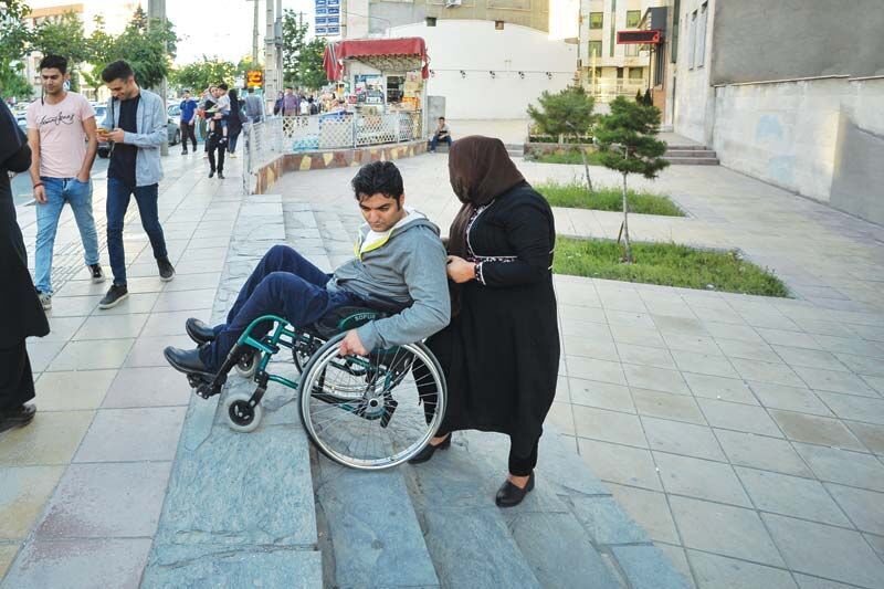 مناسب‌سازی ۴۱ معبر برای تردد توان‌یابان در منطقه ۱۷ تهران