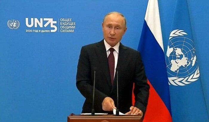 پوتین: روسیه خواستار حل و فصل سیاسی بحران های جهان است