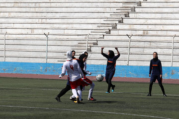 نخستین دوره مسابقات فوتبال بانوان در مشهد