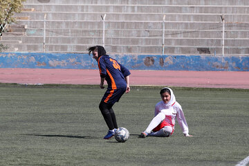 نخستین دوره مسابقات فوتبال بانوان در مشهد