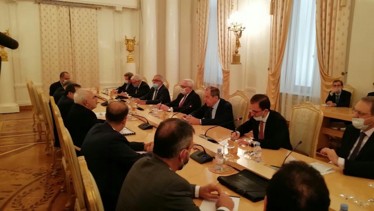 Zarif, Lavrov start talks in Moscow