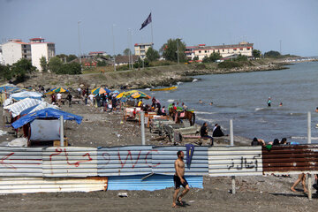 حضور گردشگران در ساحل آستارا‎