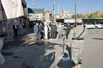 صبحگاه مشترک نیروهای مسلح شهرستان اشنویه بمناسبت چهلمین سالگرد دفاع مقدس