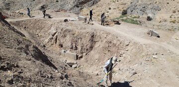 کاوش سد تاریخی بستان‌خانی در منطقه دیدگان خرم‌بید آغاز شد
