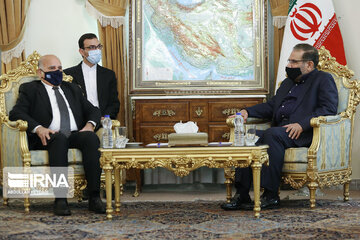 Iraqi FM meets with Secretary of Iran's Supreme National Security Council (SNSC)