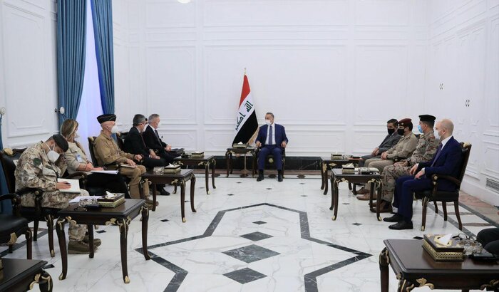 دیدار وزیر دفاع ایتالیا با نخست وزیر عراق