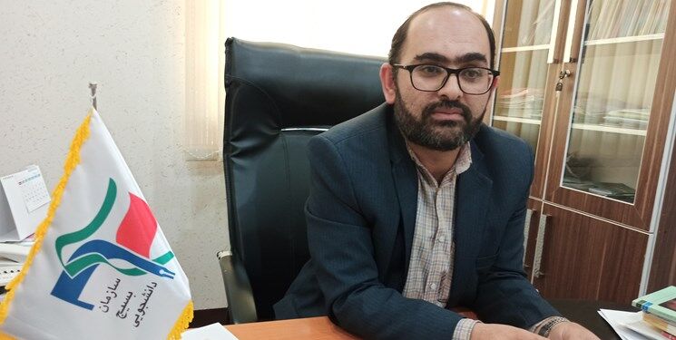تقویت مبانی معرفتی دانشجویان مانع از انحراف آنان می شود