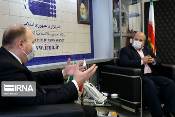 Head of ECO meets with IRNA chief